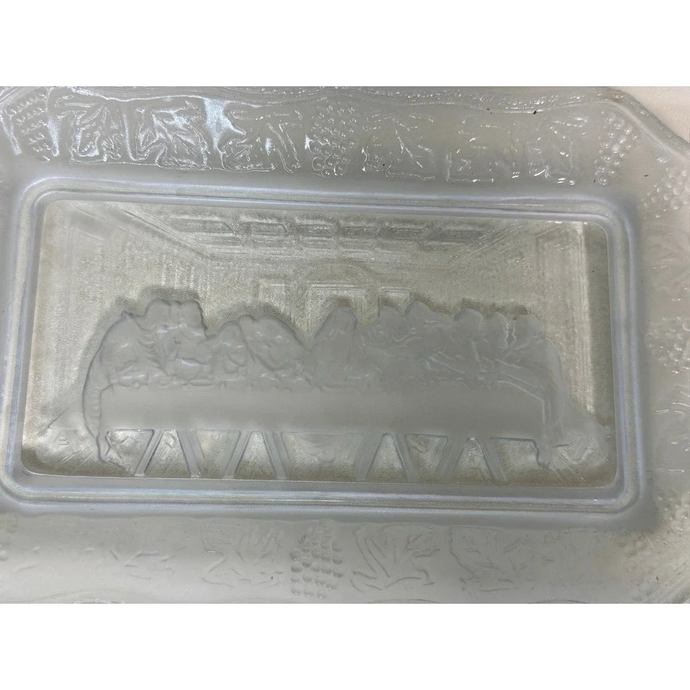 Indiana Glass Last Supper Frosted Glass Tray Embossed Scalloped Edge 11.5in EUC